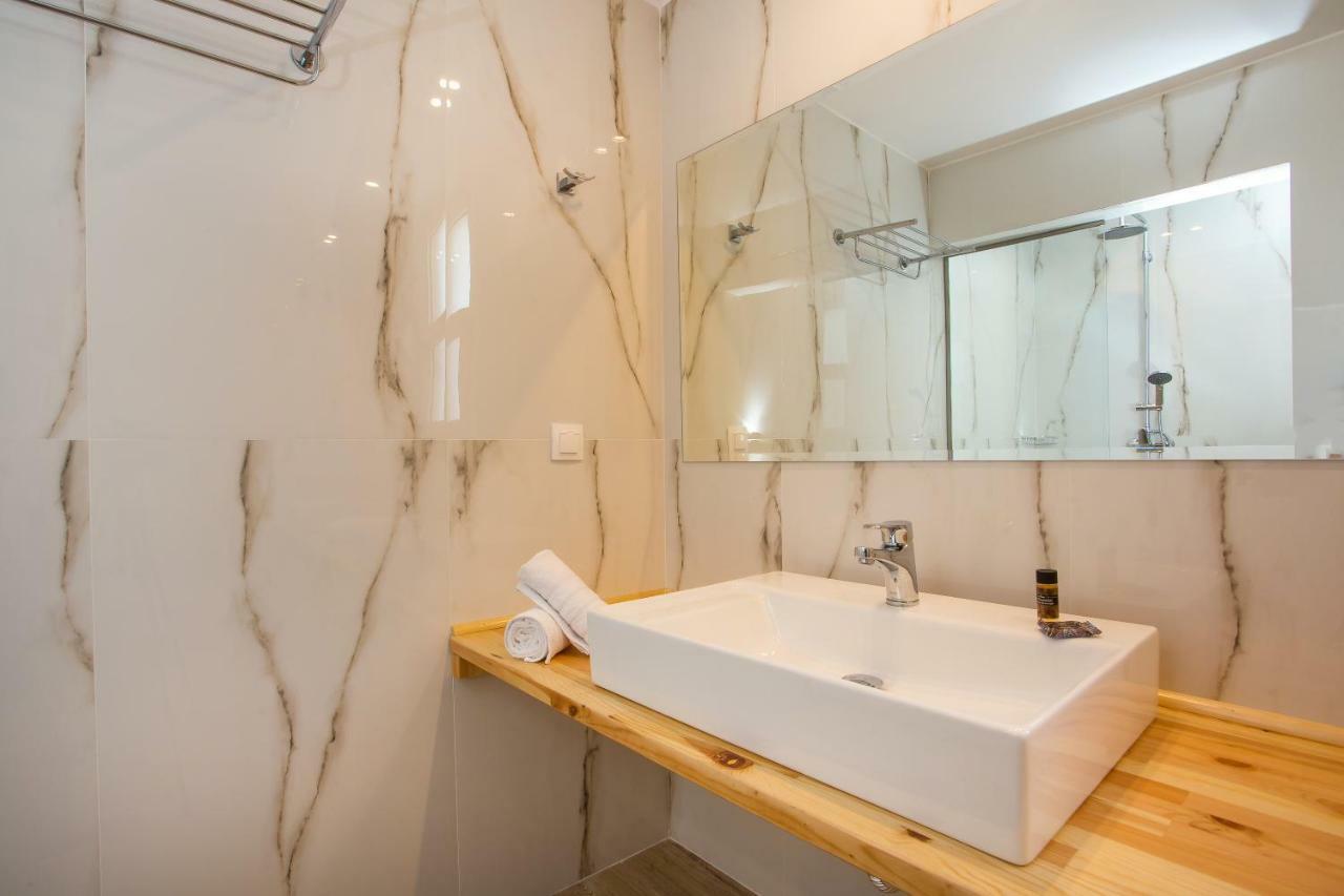 Avi Suites 2 ฟาลิรากี ภายนอก รูปภาพ