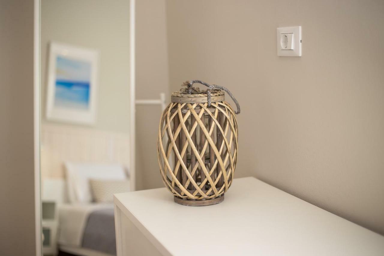 Avi Suites 2 ฟาลิรากี ภายนอก รูปภาพ